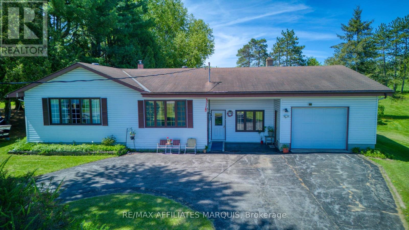 9851 HIGHWAY 42 HIGHWAY, Rideau Lakes, Ontario