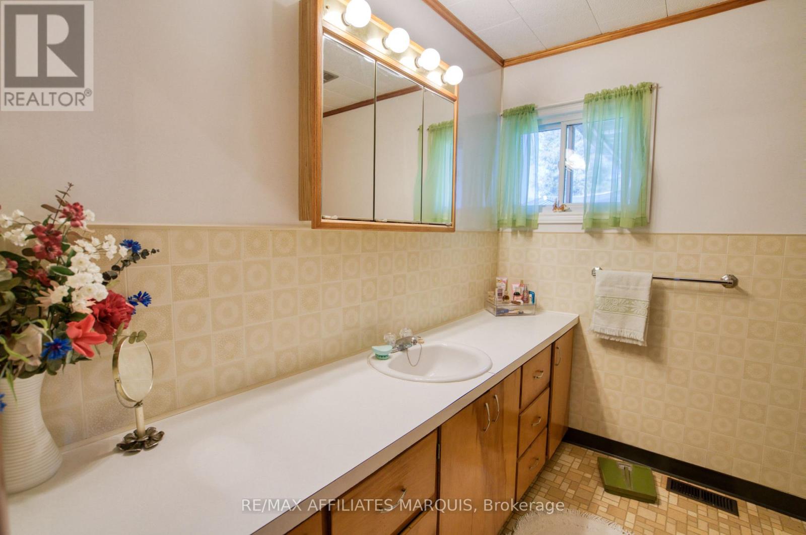 9851 Highway 42 Highway, Rideau Lakes, Ontario  K0G 1X0 - Photo 18 - X13173118