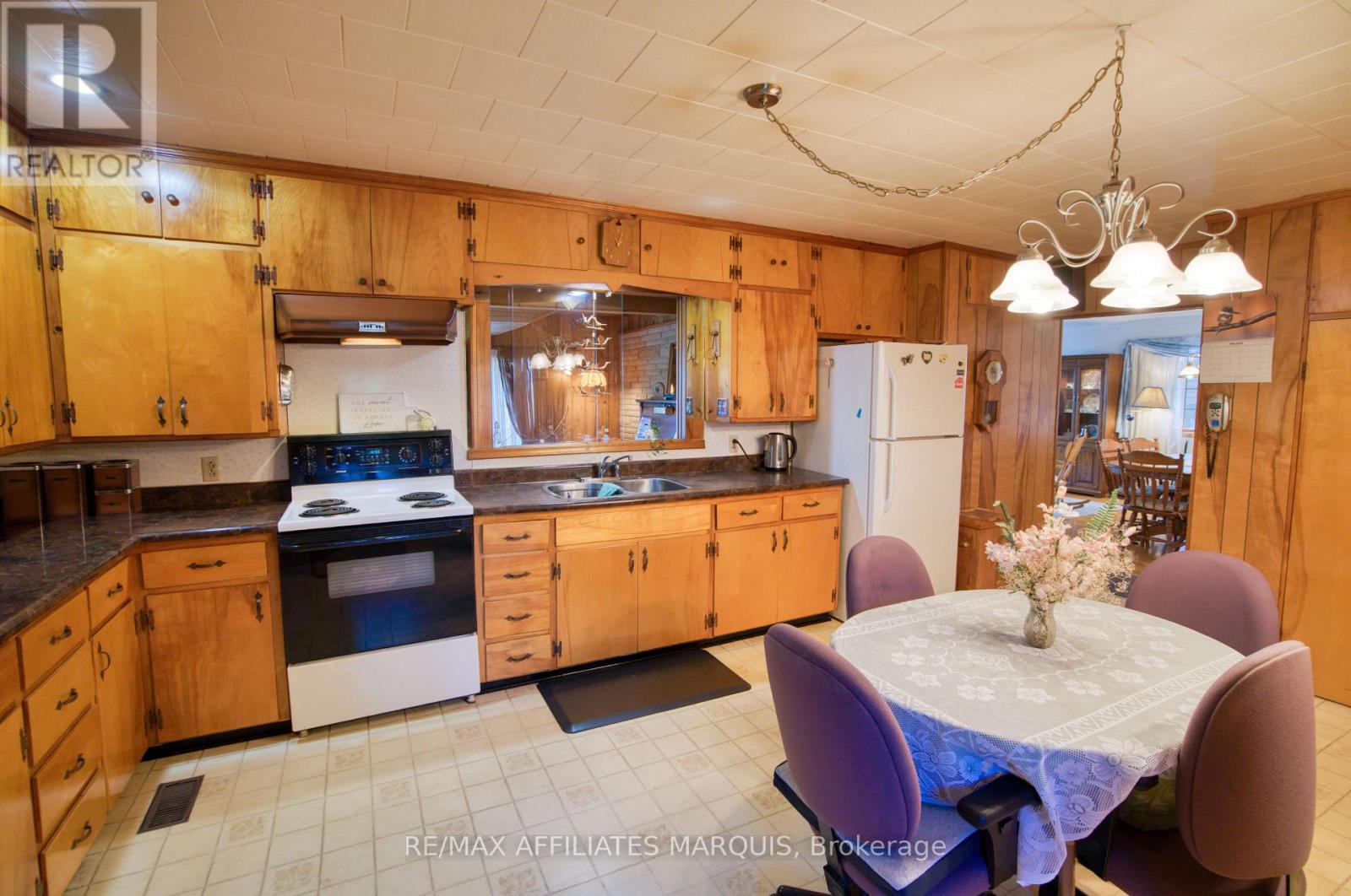 9851 Highway 42 Highway, Rideau Lakes, Ontario  K0G 1X0 - Photo 8 - X13173118