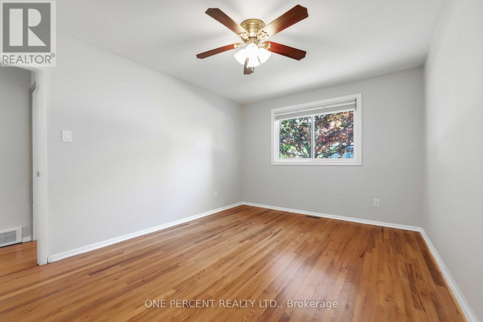 Unit A And Unit B - 933 Kincaid Court, Ottawa, Ontario  K1V 6N7 - Photo 13 - X13173270