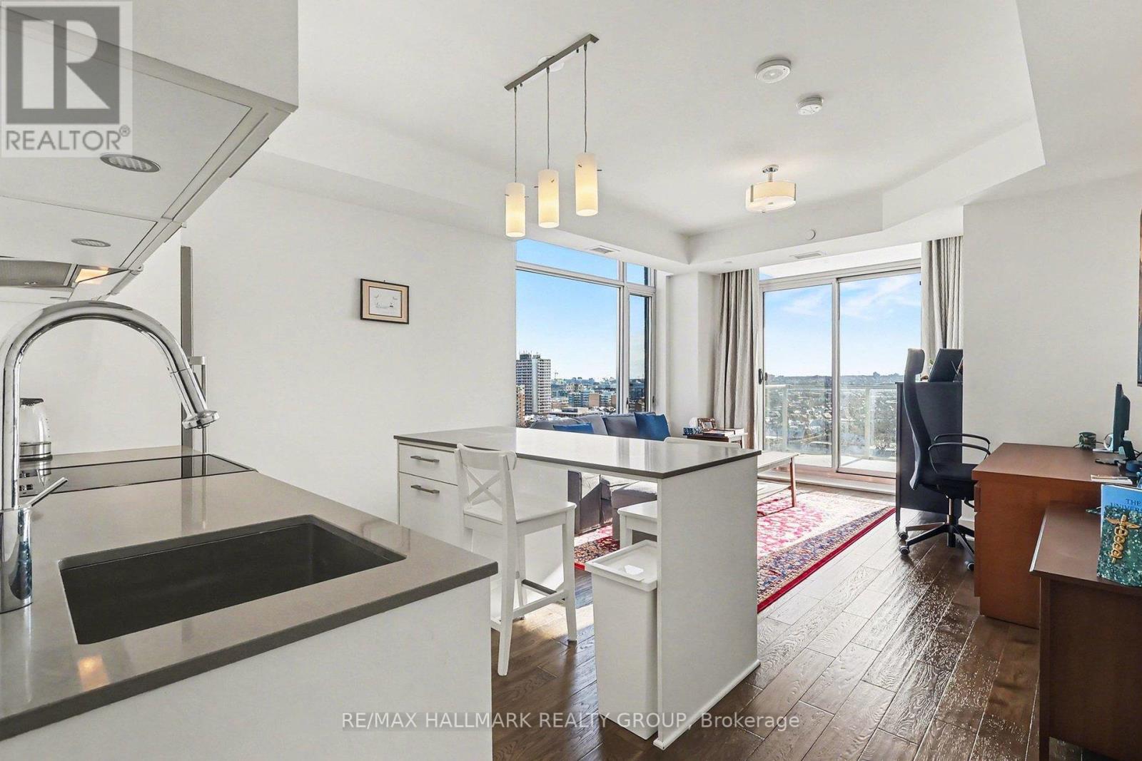 1412 - 255 Bay Street, Ottawa, Ontario  K1R 0C5 - Photo 3 - X13173298