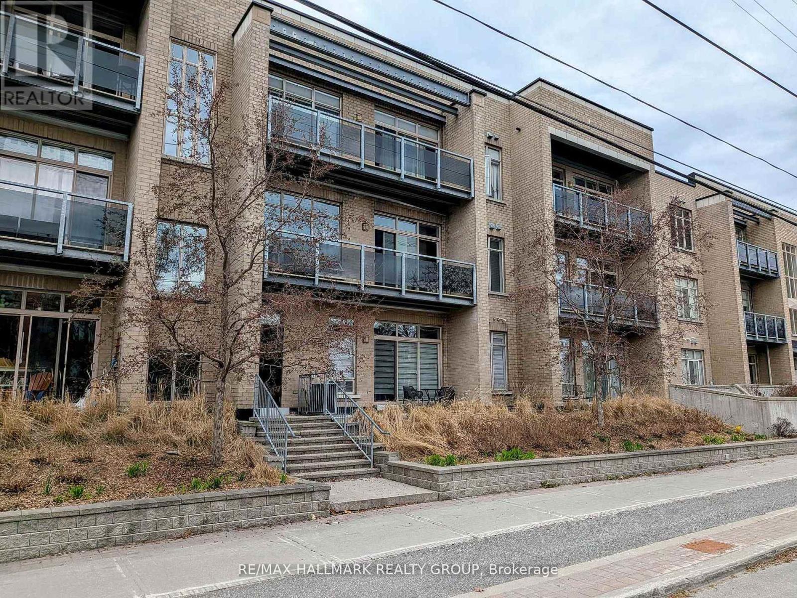 210 - 682 CHURCHILL AVENUE N, Ottawa, Ontario