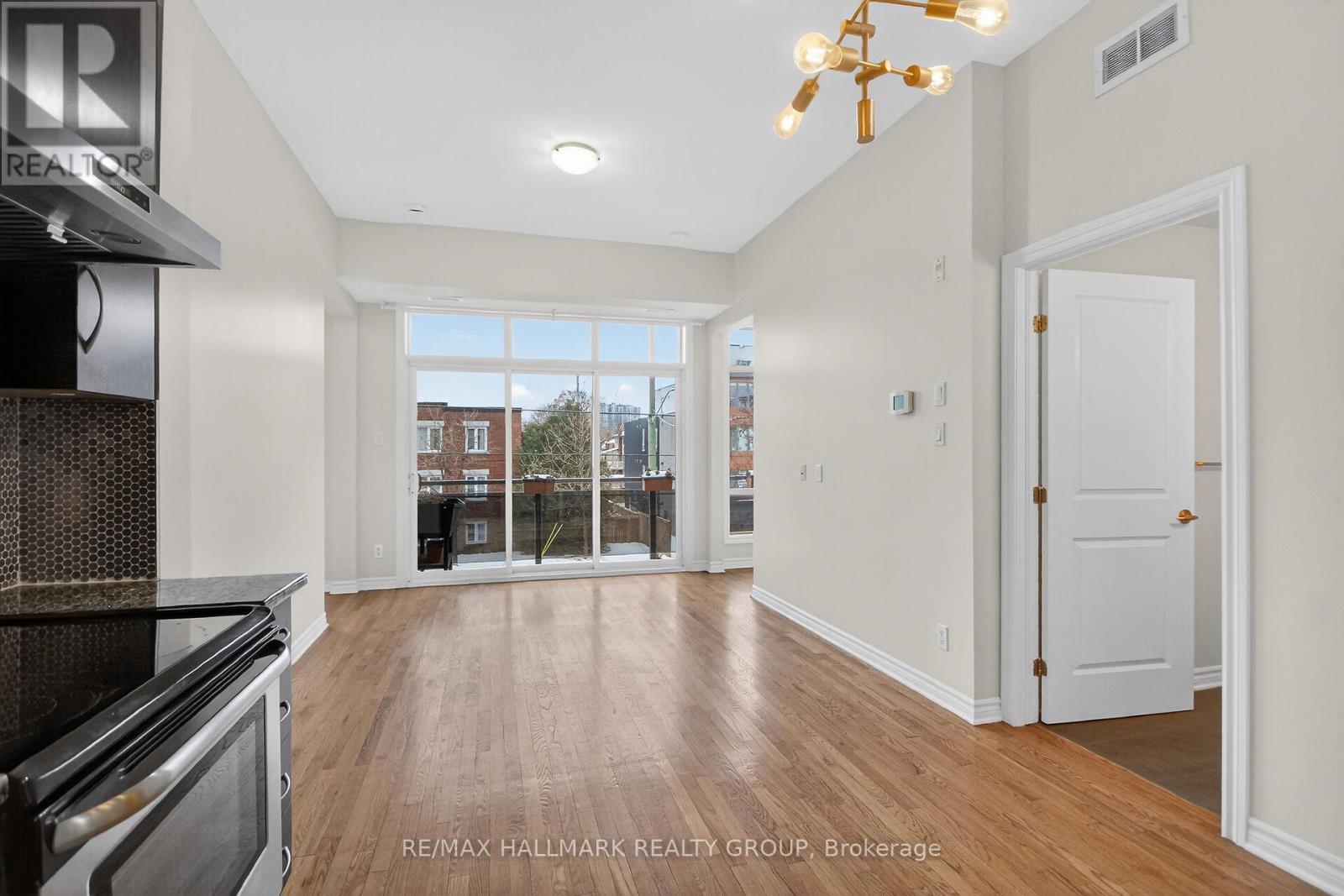 210 - 682 Churchill Avenue N, Ottawa, Ontario  K1Z 5G5 - Photo 11 - X13173356