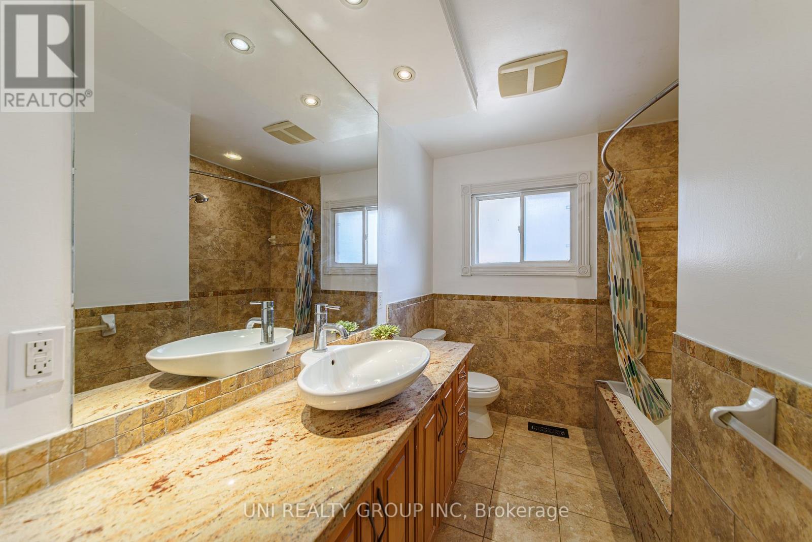 17 Forest Park Avenue, Ottawa, Ontario  K2E 5A2 - Photo 16 - X13173596