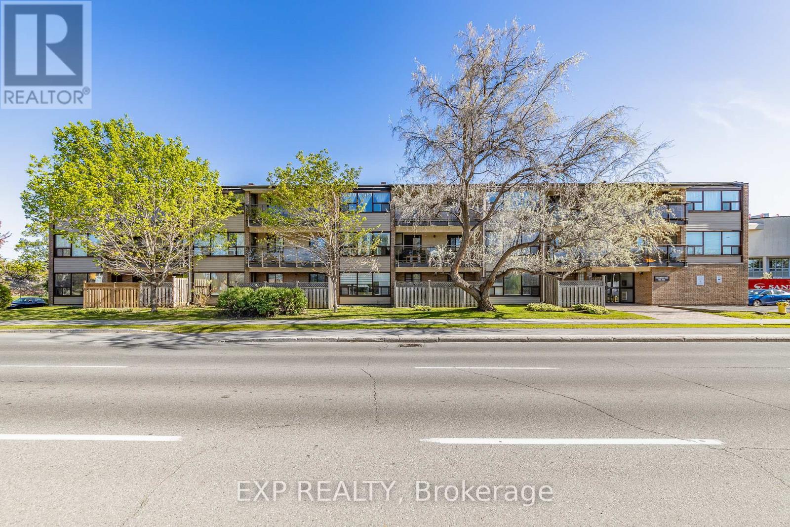 305 - 1490 Heron Road, Ottawa, Ontario  K1V 6A5 - Photo 2 - X13173844