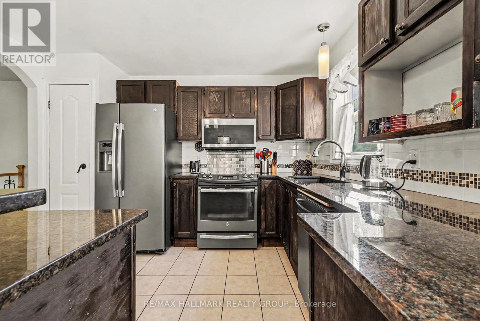 52 Castlebeau Street, Russell, Ontario  K0A 1W0 - Photo 10 - X13175496