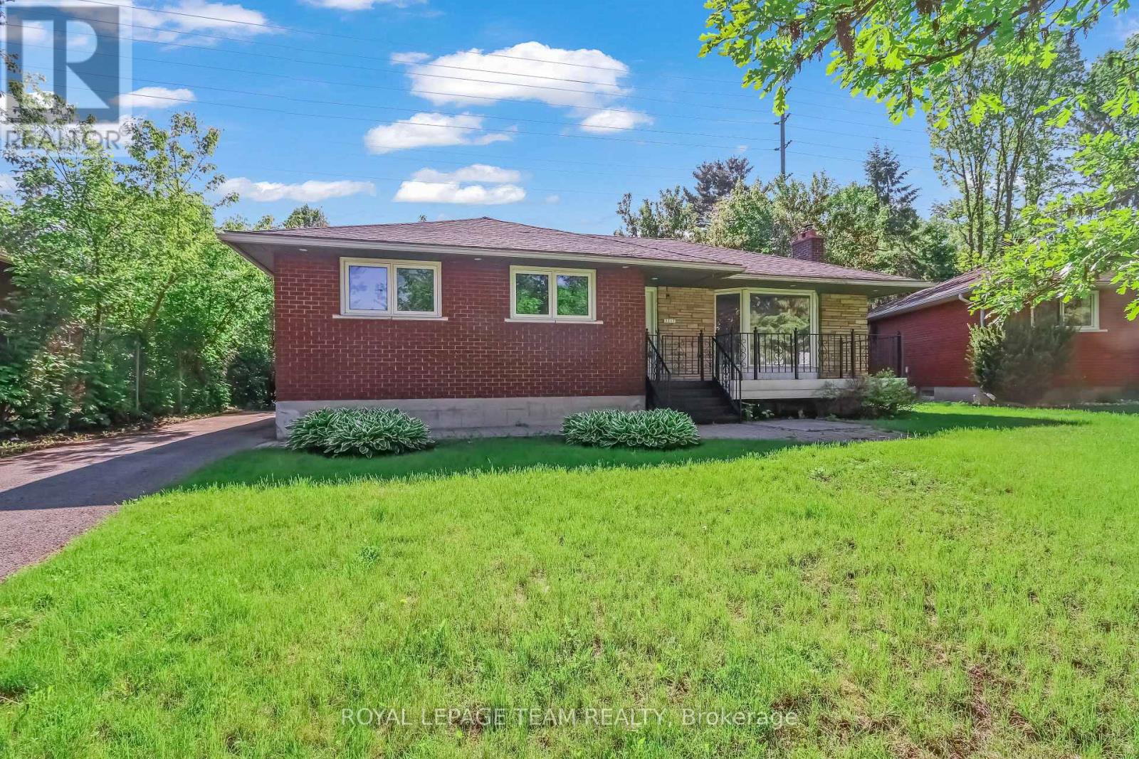 2317 ELMIRA DRIVE, Ottawa, Ontario
