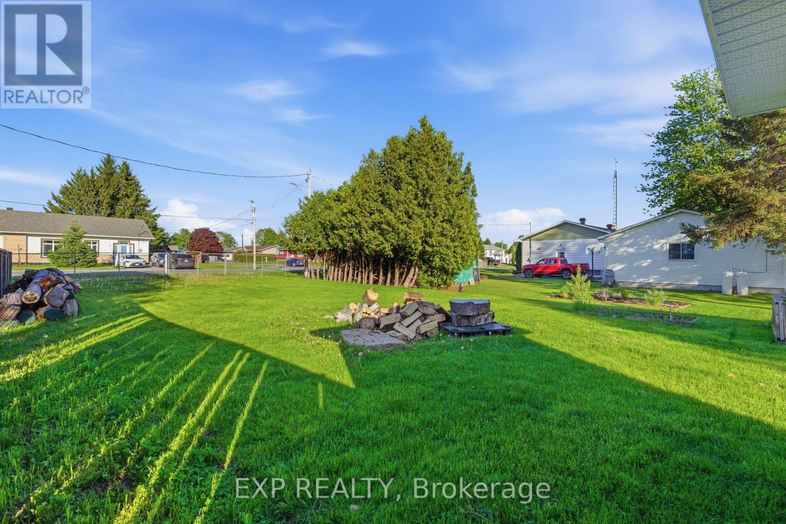 4 Montcalm Street, Clarence-Rockland, Ontario  K0A 1E0 - Photo 3 - X13176472