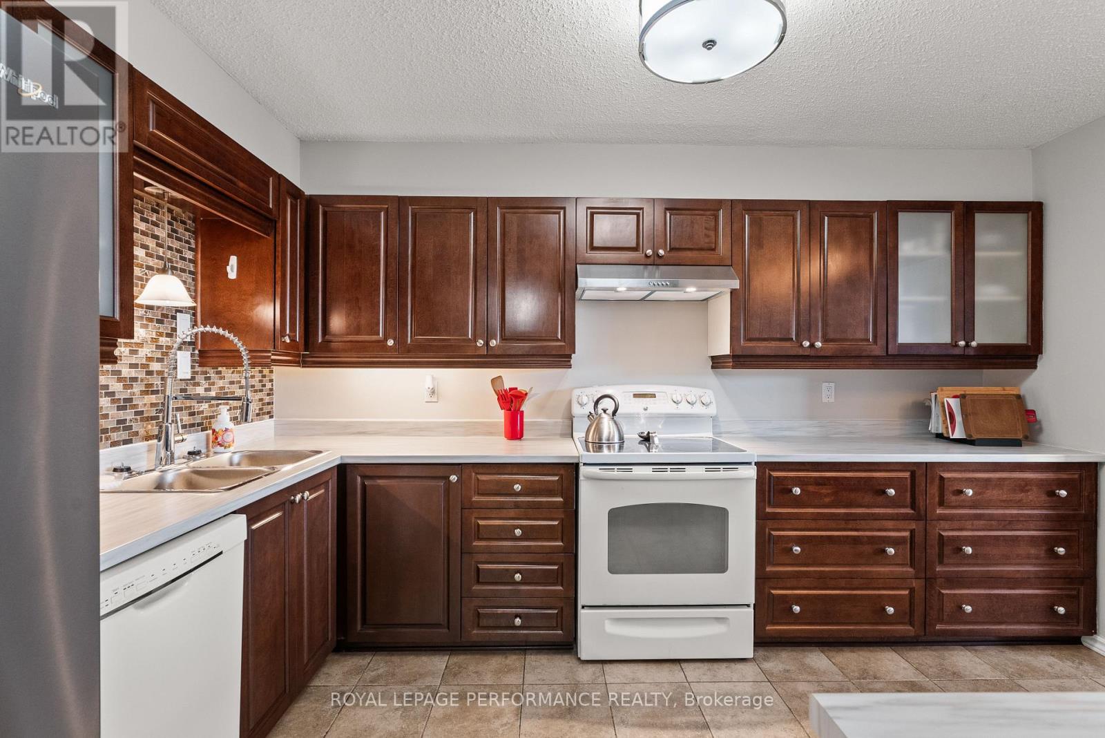 Unit #407 - 200 Lafontaine Avenue, Ottawa, Ontario  K1L 8K8 - Photo 4 - X13176570