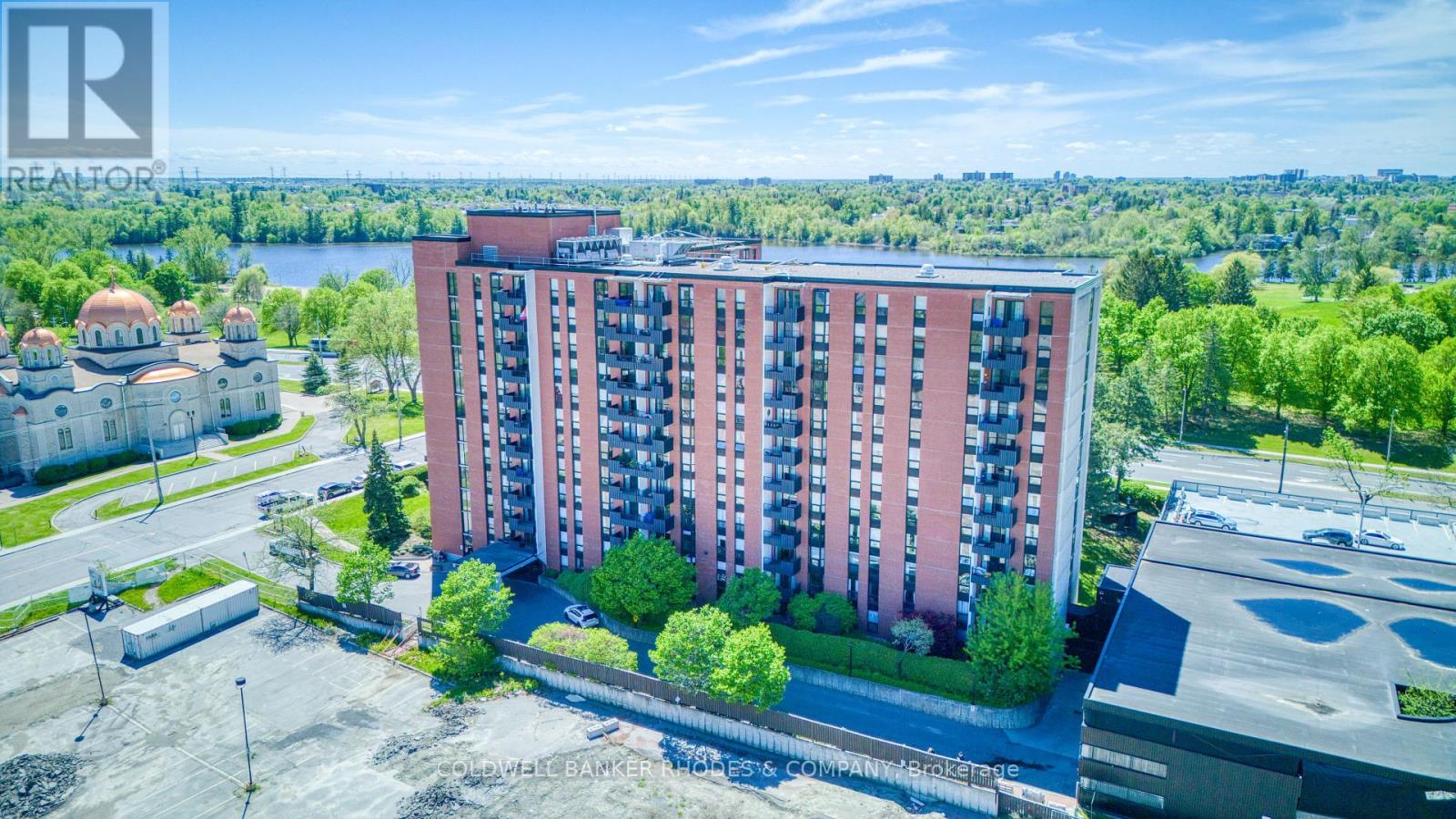 303 - 2951 RIVERSIDE DRIVE, Ottawa, Ontario
