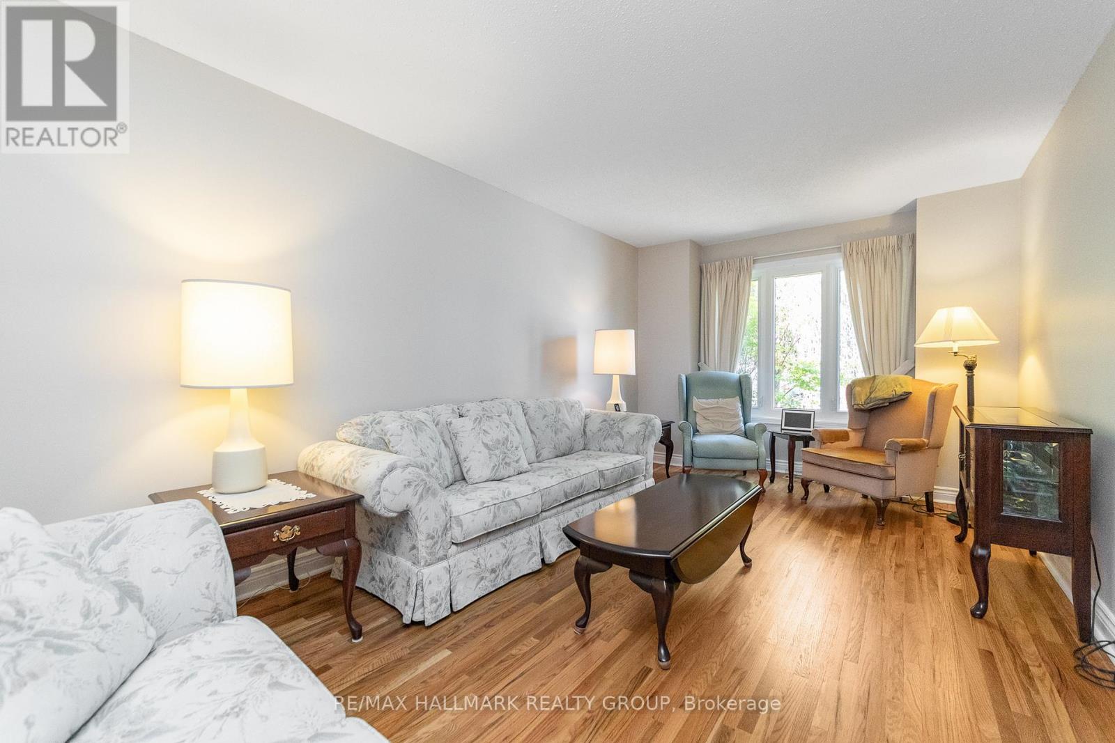 8 Trotting Way, Ottawa, Ontario  K2M 1B2 - Photo 4 - X13177058
