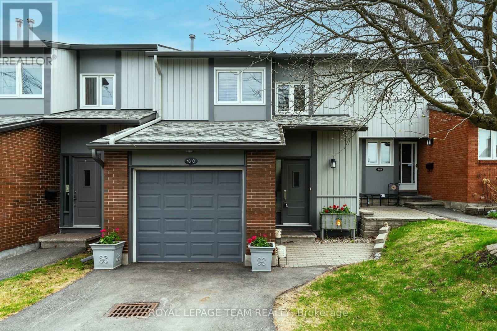 C - 18 BENLEA DRIVE, Ottawa, Ontario