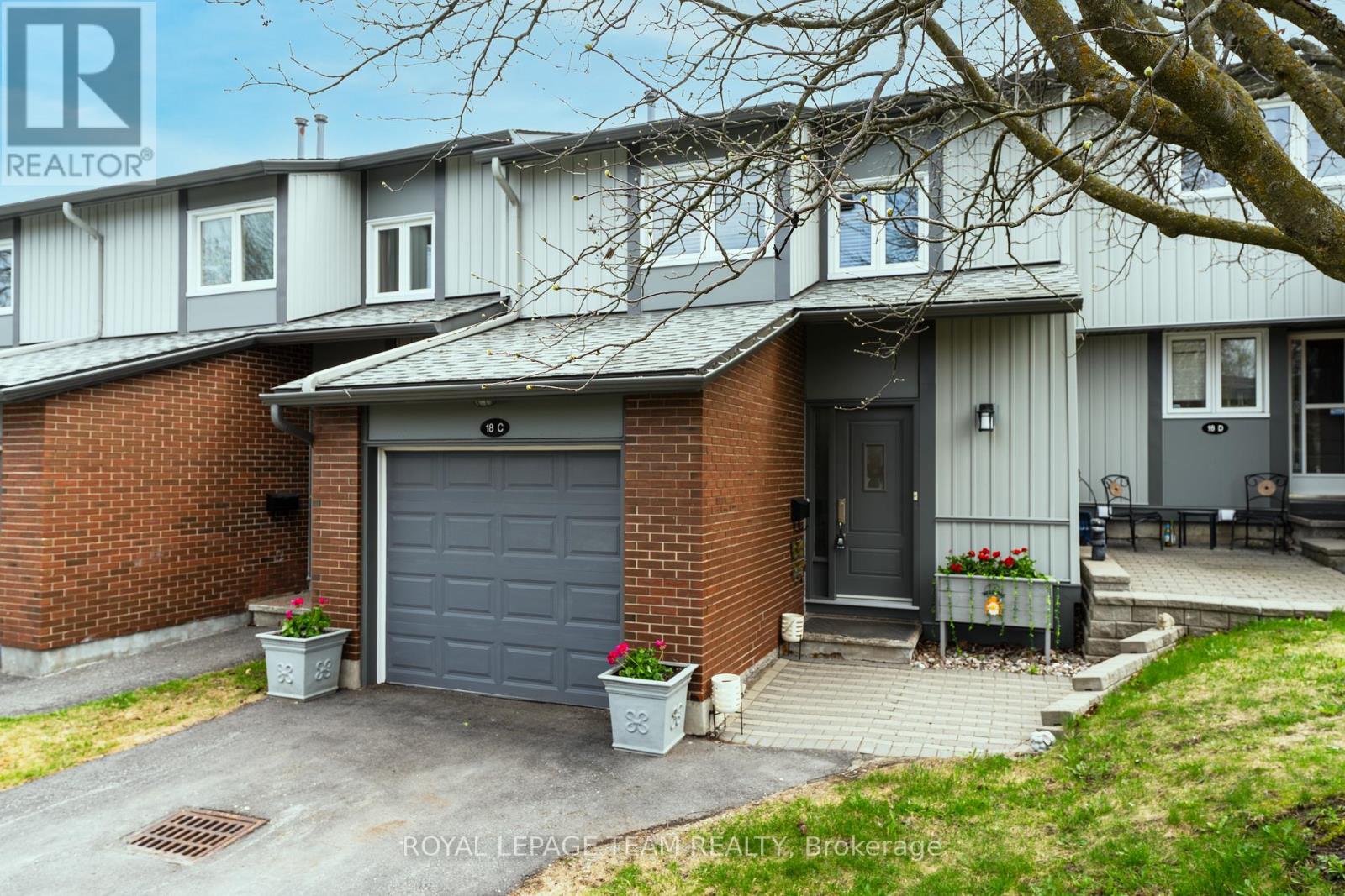 C - 18 Benlea Drive, Ottawa, Ontario  K2G 4A8 - Photo 3 - X13177390