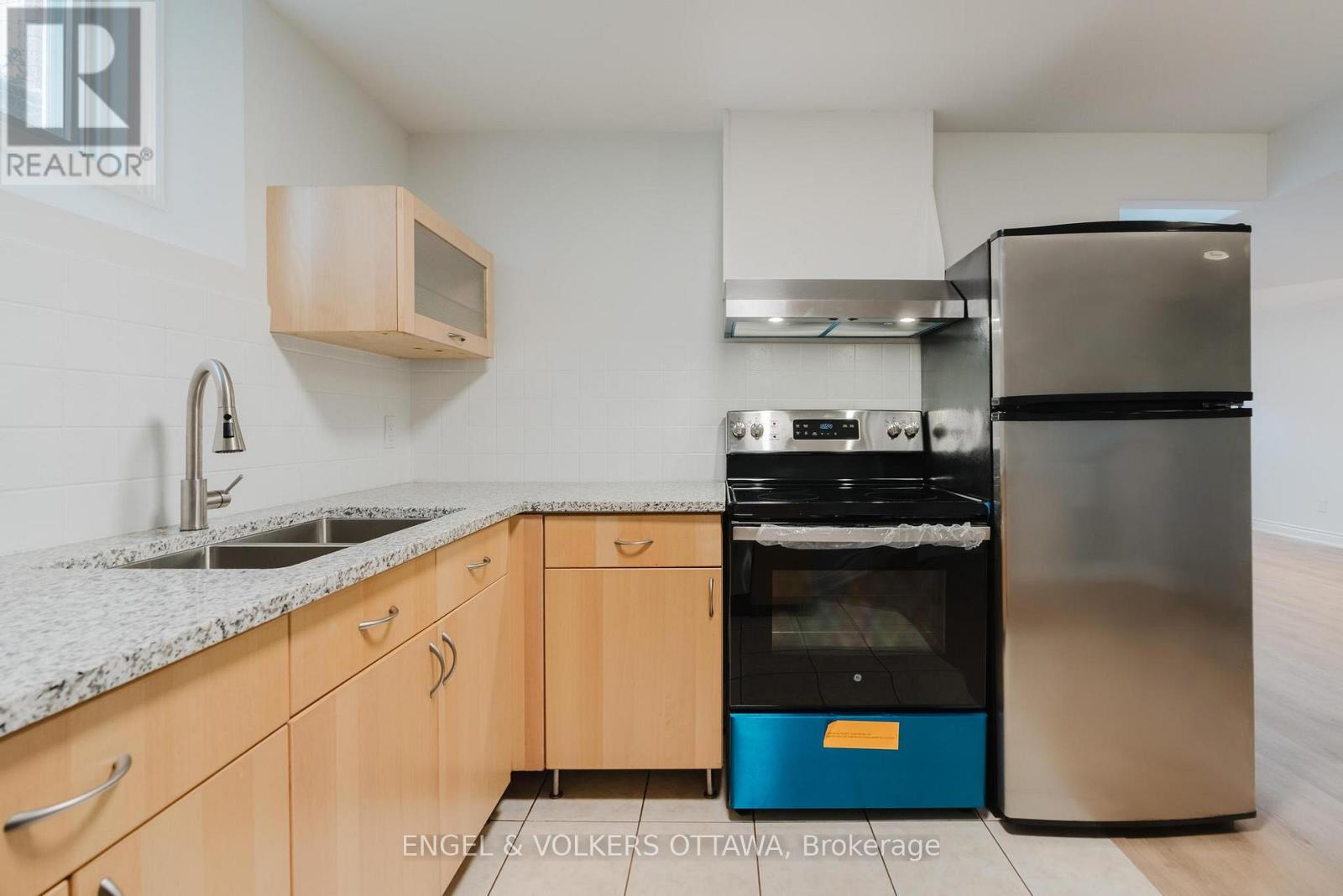 B - 1649 Rosebella Avenue, Ottawa, Ontario  K1T 1E9 - Photo 28 - X13183224