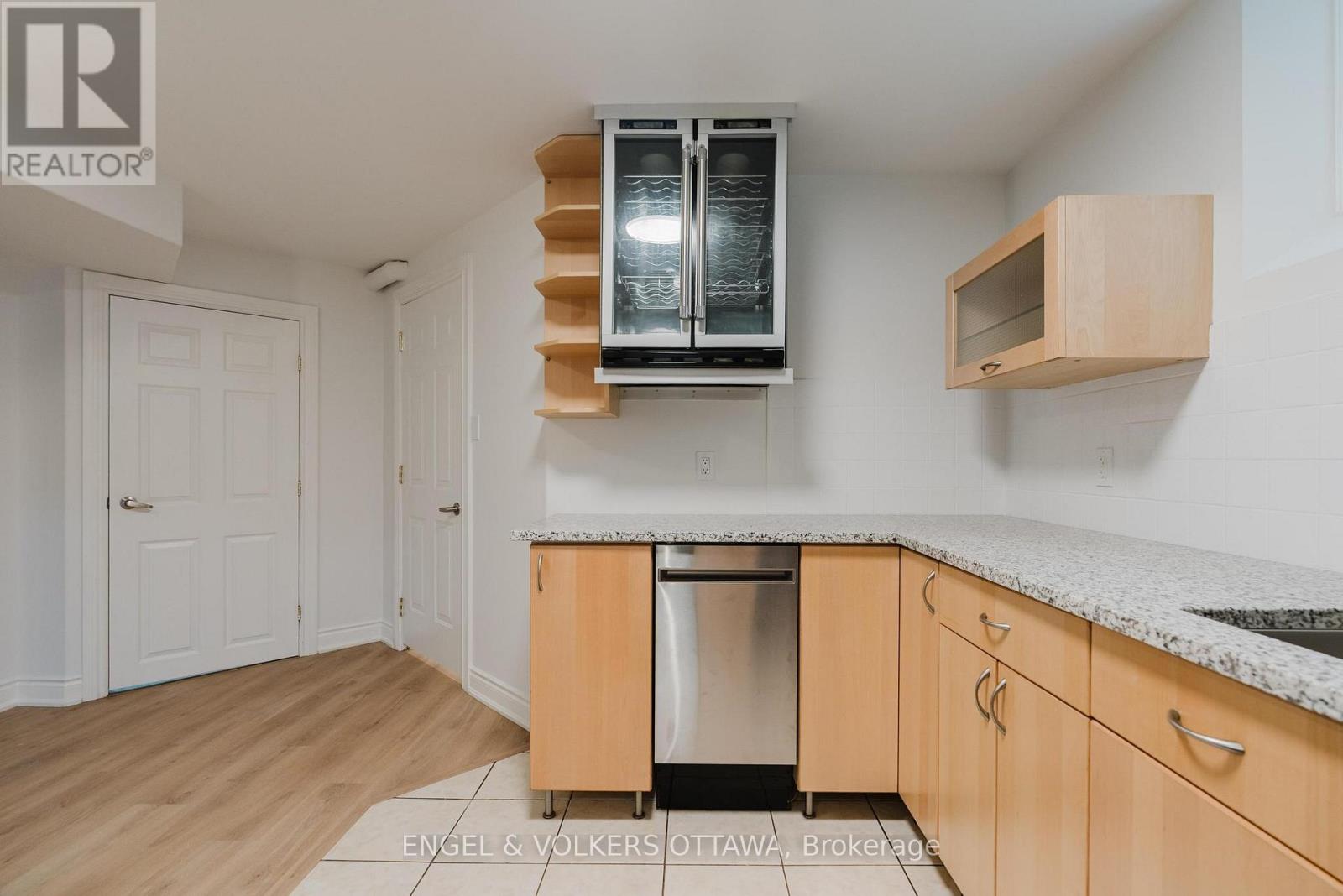 B - 1649 Rosebella Avenue, Ottawa, Ontario  K1T 1E9 - Photo 29 - X13183224