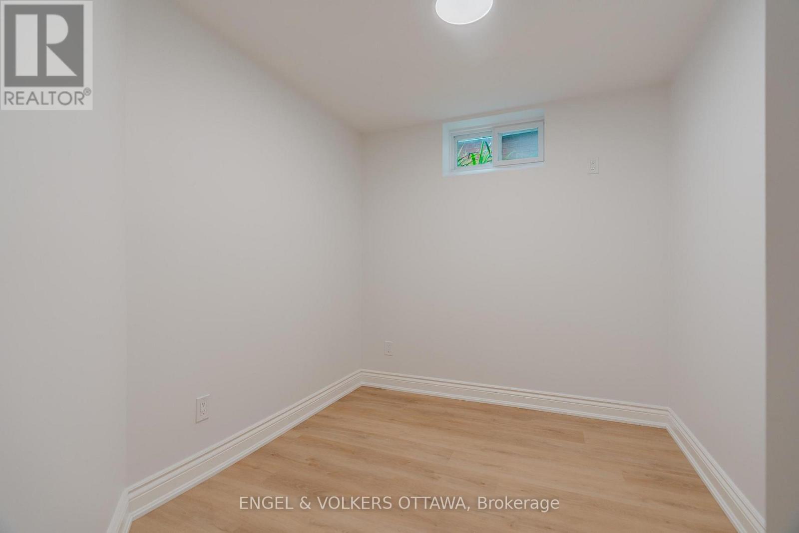 B - 1649 Rosebella Avenue, Ottawa, Ontario  K1T 1E9 - Photo 33 - X13183224