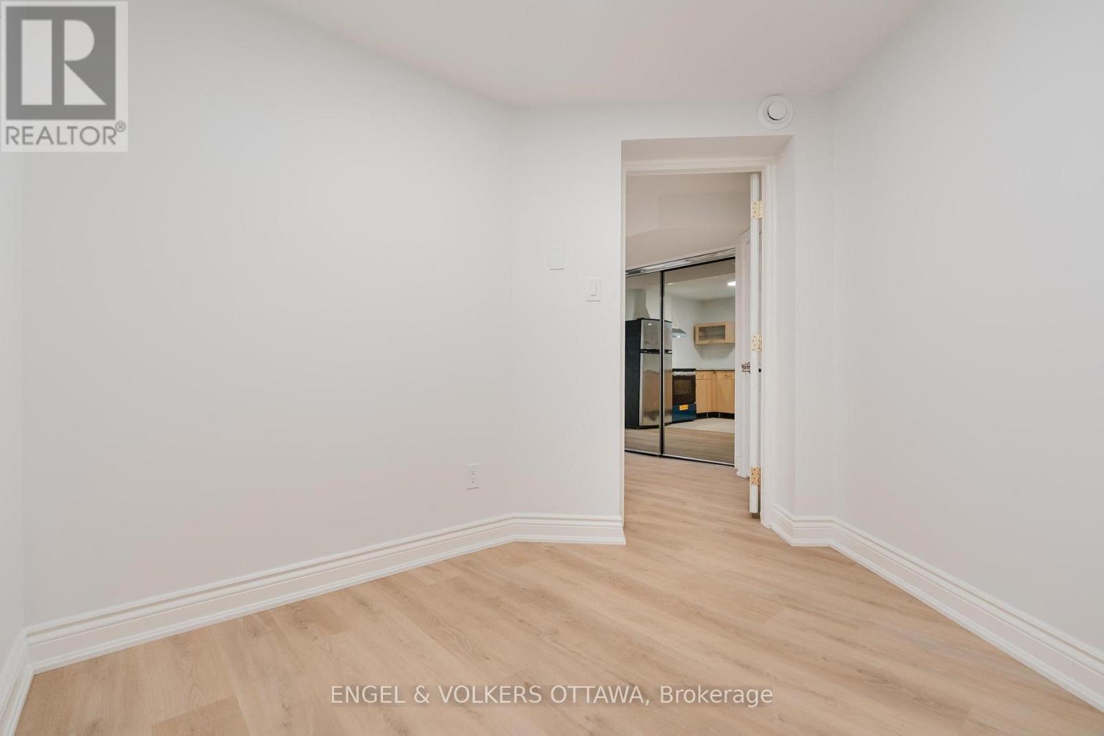 B - 1649 Rosebella Avenue, Ottawa, Ontario  K1T 1E9 - Photo 35 - X13183224
