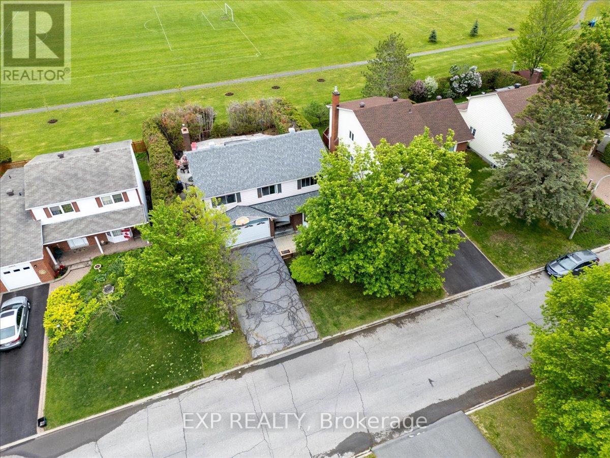 6383 Larmond Avenue, Ottawa, Ontario  K1C 2J9 - Photo 3 - X13183626