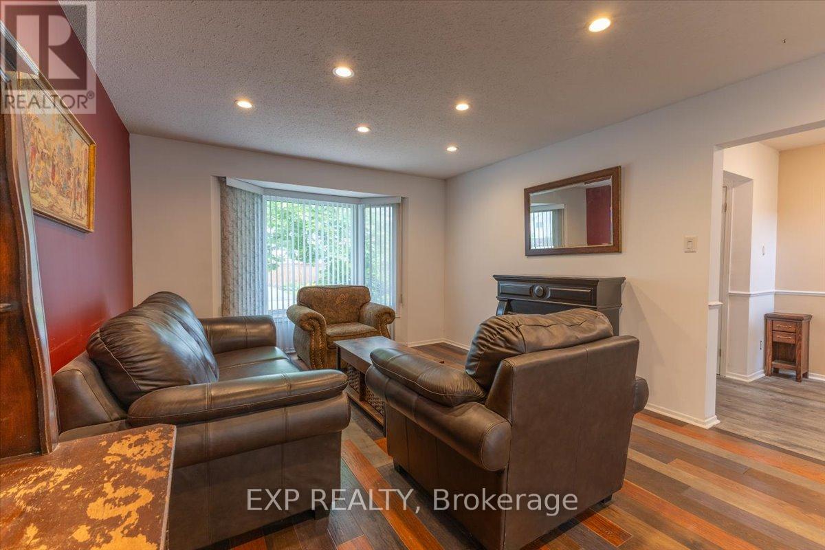 6383 Larmond Avenue, Ottawa, Ontario  K1C 2J9 - Photo 8 - X13183626