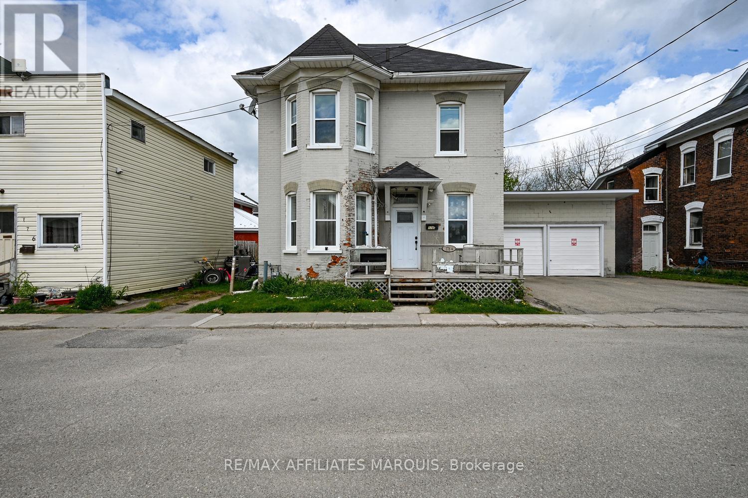 178 CHAMBERS STREET E, Smiths Falls, Ontario