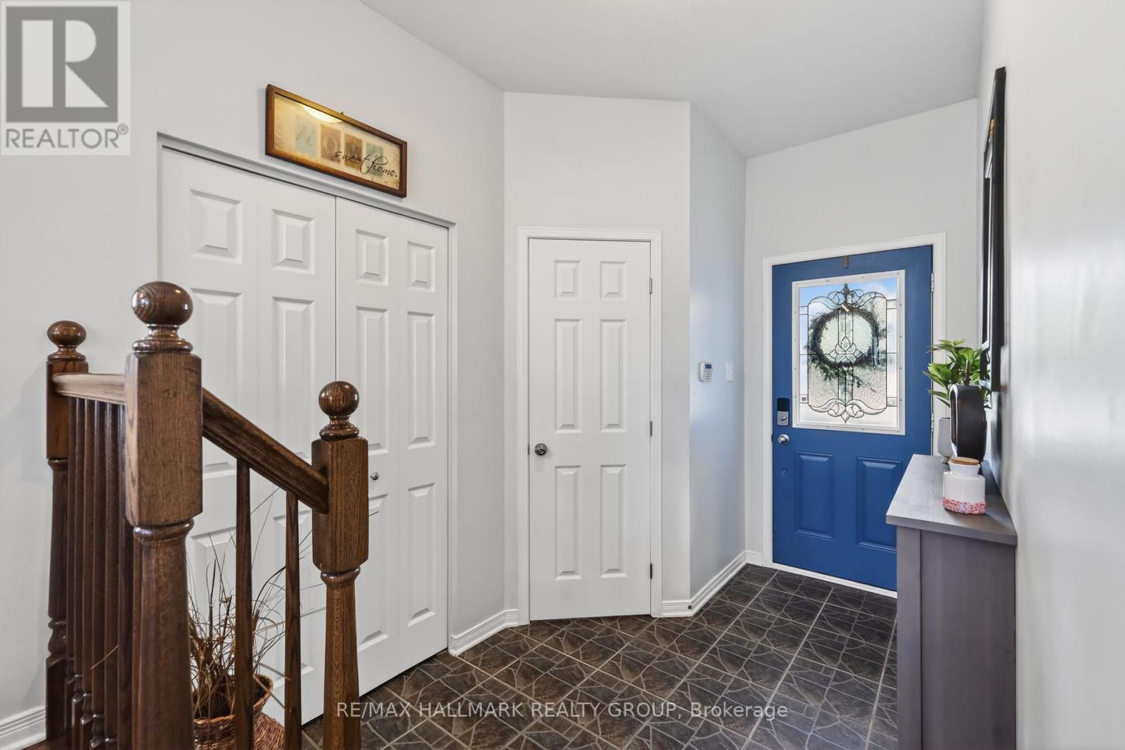 369 Rolling Meadow Crescent, Ottawa, Ontario  K1W 0A9 - Photo 3 - X13187578