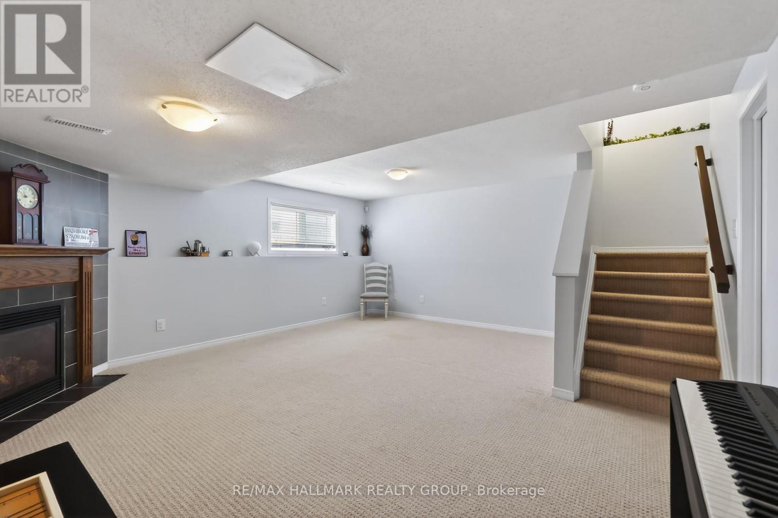 369 Rolling Meadow Crescent, Ottawa, Ontario  K1W 0A9 - Photo 39 - X13187578
