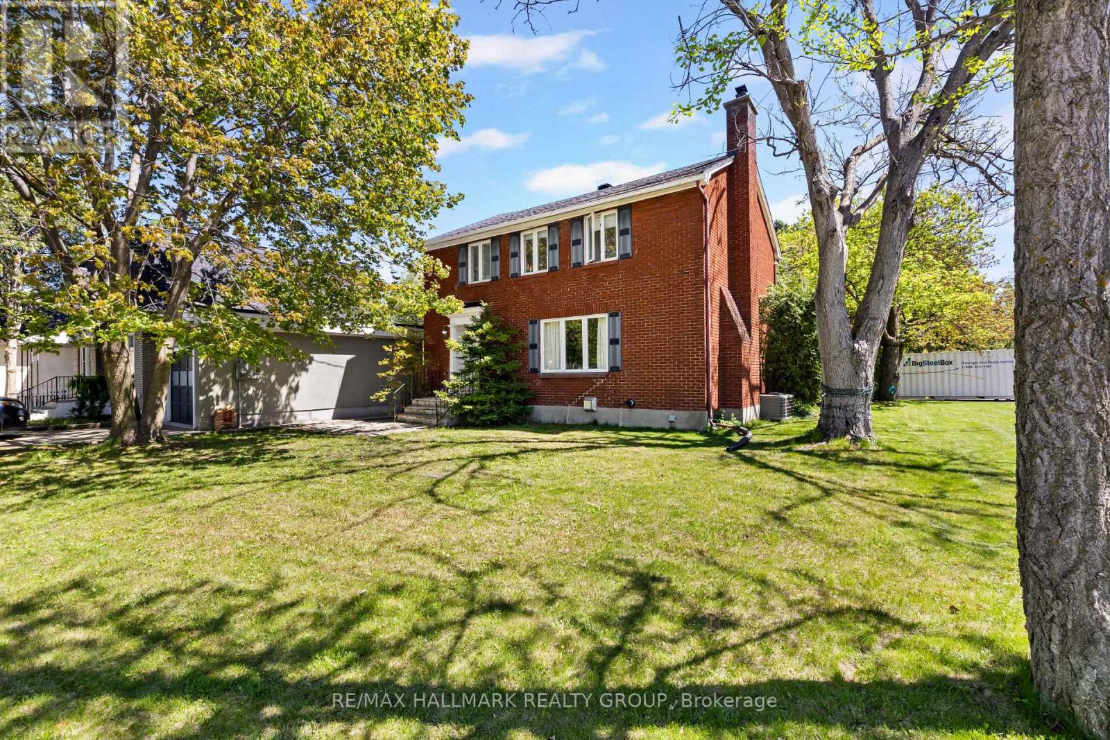 824 BYRON AVENUE, Ottawa, Ontario