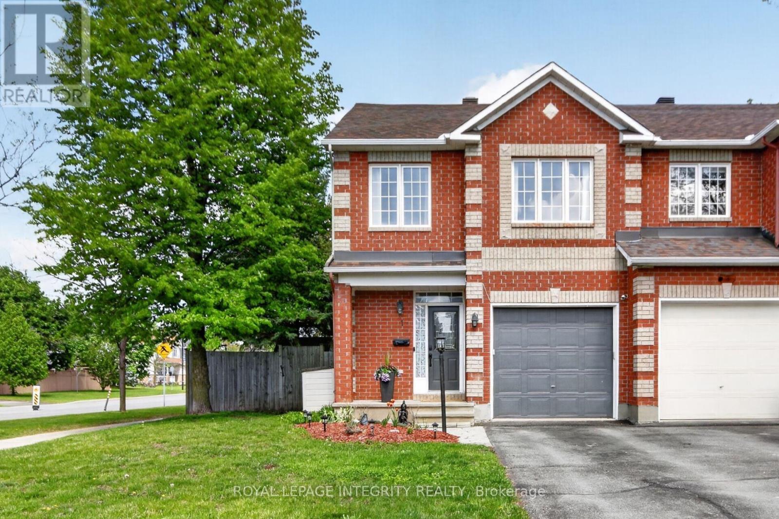 1 CHANTILLY GATE, Ottawa, Ontario
