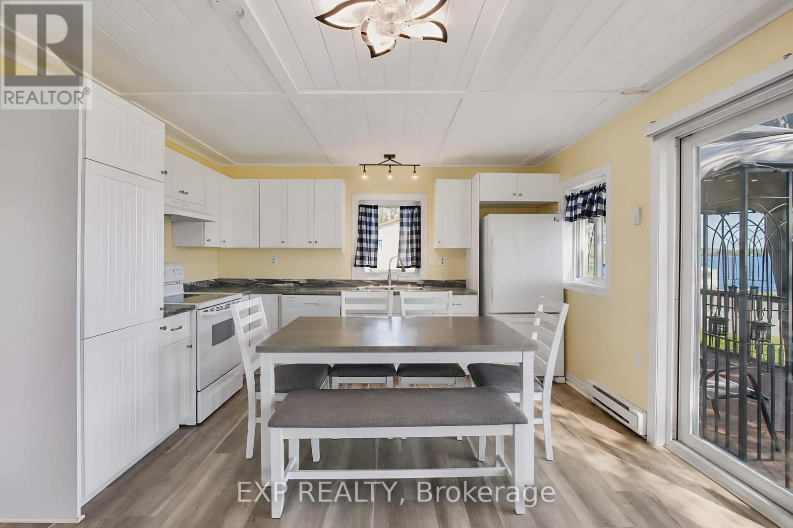 5 Evergreen Lane, Mcnab/braeside, Ontario  K0A 3L0 - Photo 4 - X13194082