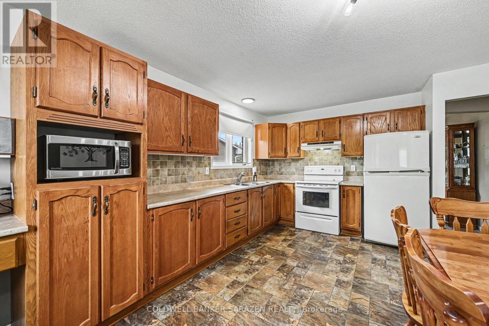 258 Allan Drive, Arnprior, Ontario  K7S 2S9 - Photo 11 - X13195442