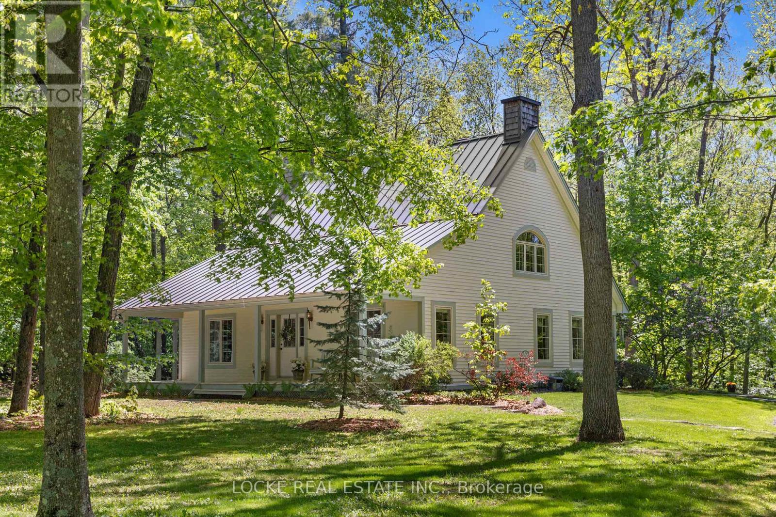 2207 PLEASANTVIEW COURT, Ottawa, Ontario