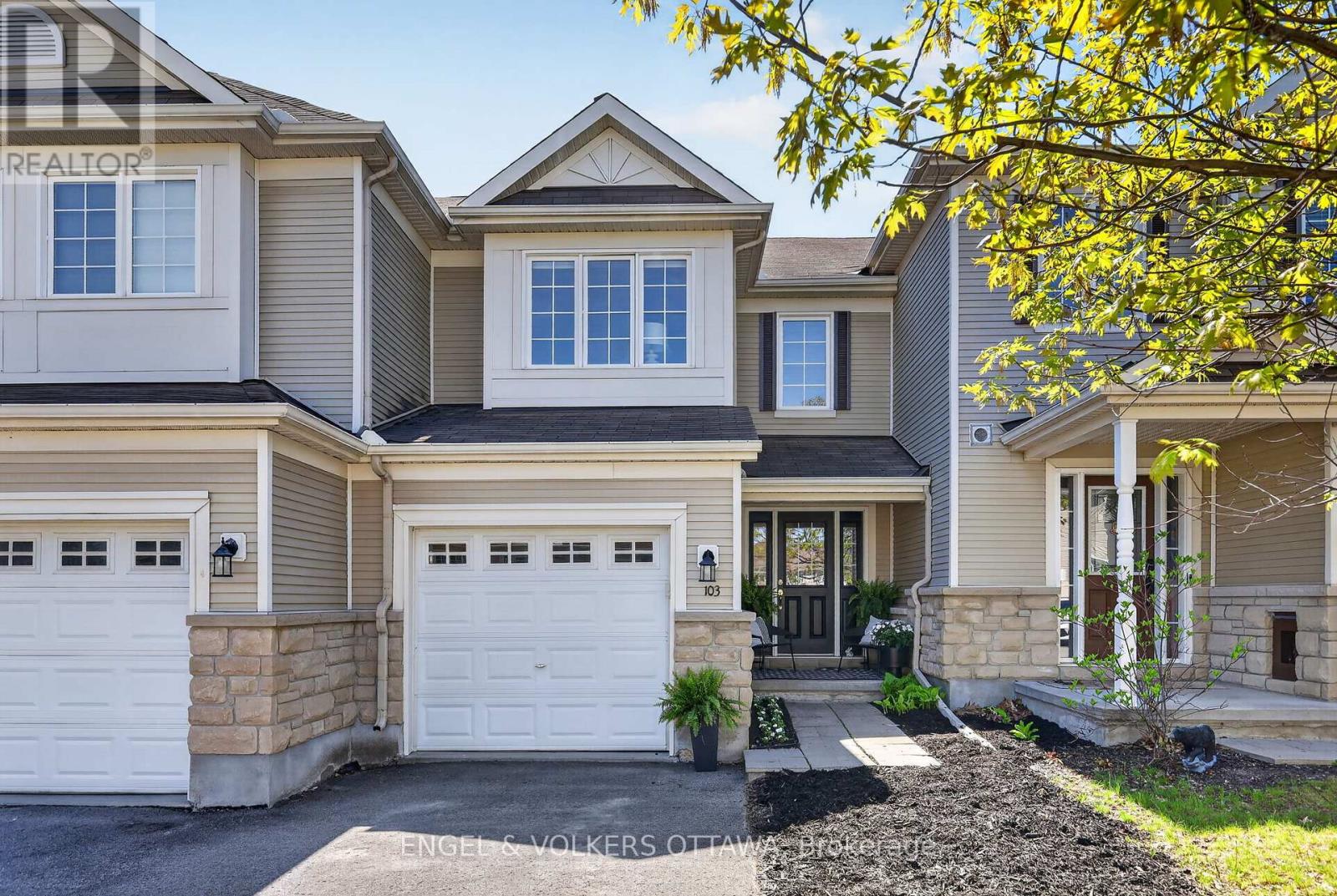 103 GOLDWOOD PRIVATE, Ottawa, Ontario