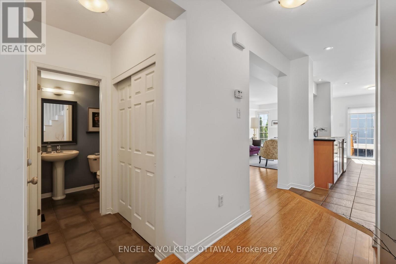 103 Goldwood Private, Ottawa, Ontario  K2J 0P4 - Photo 6 - X13198132