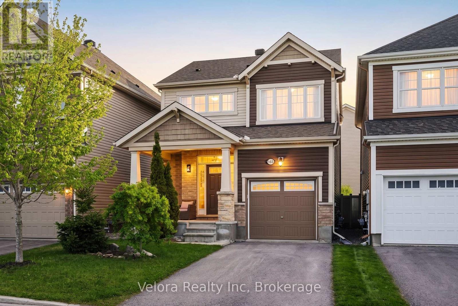 165 Santolina Street, Ottawa, Ontario  K2S 0W9 - Photo 2 - X13202104