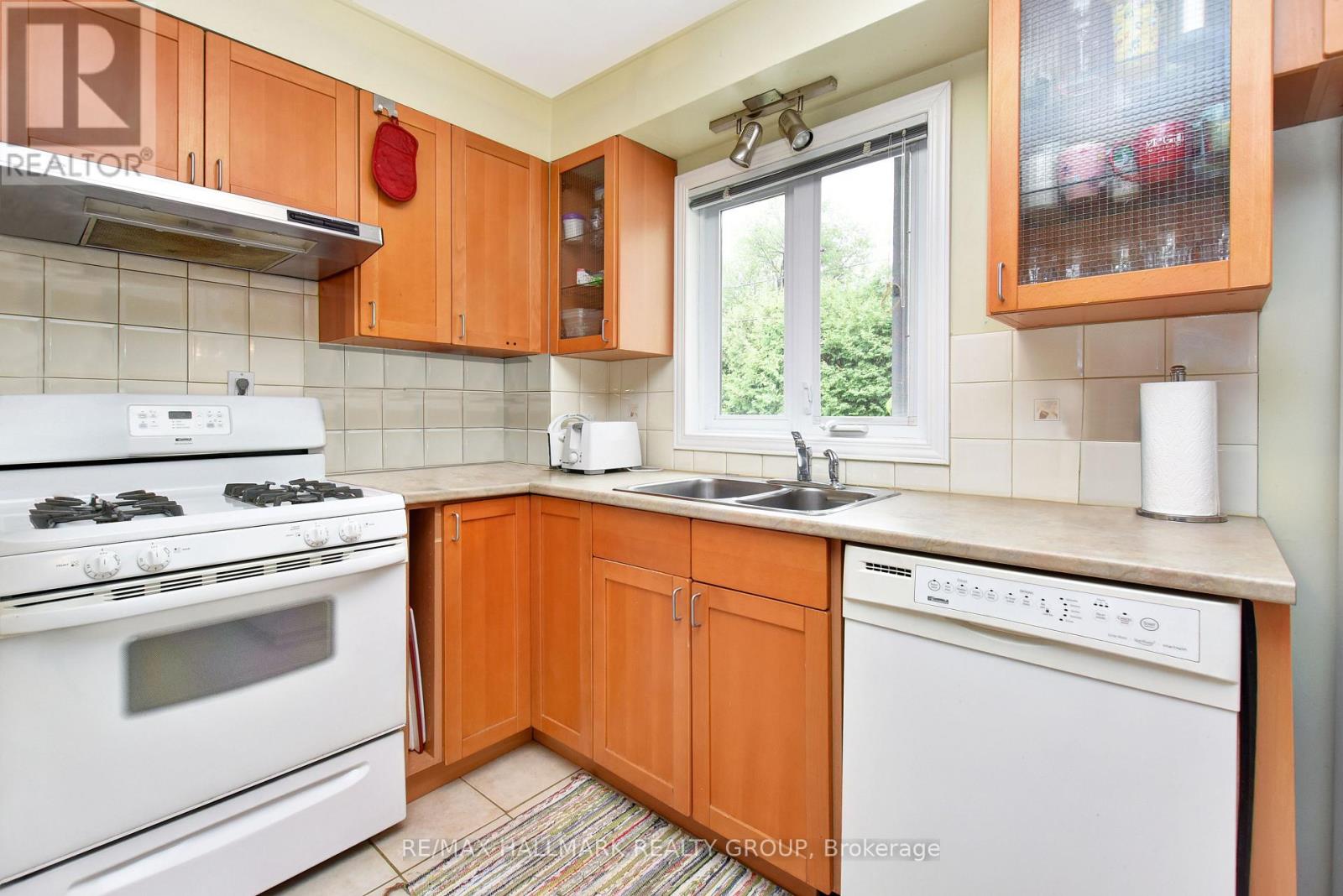 32 Arundel Avenue, Ottawa, Ontario  K1K 0B6 - Photo 12 - X13202428