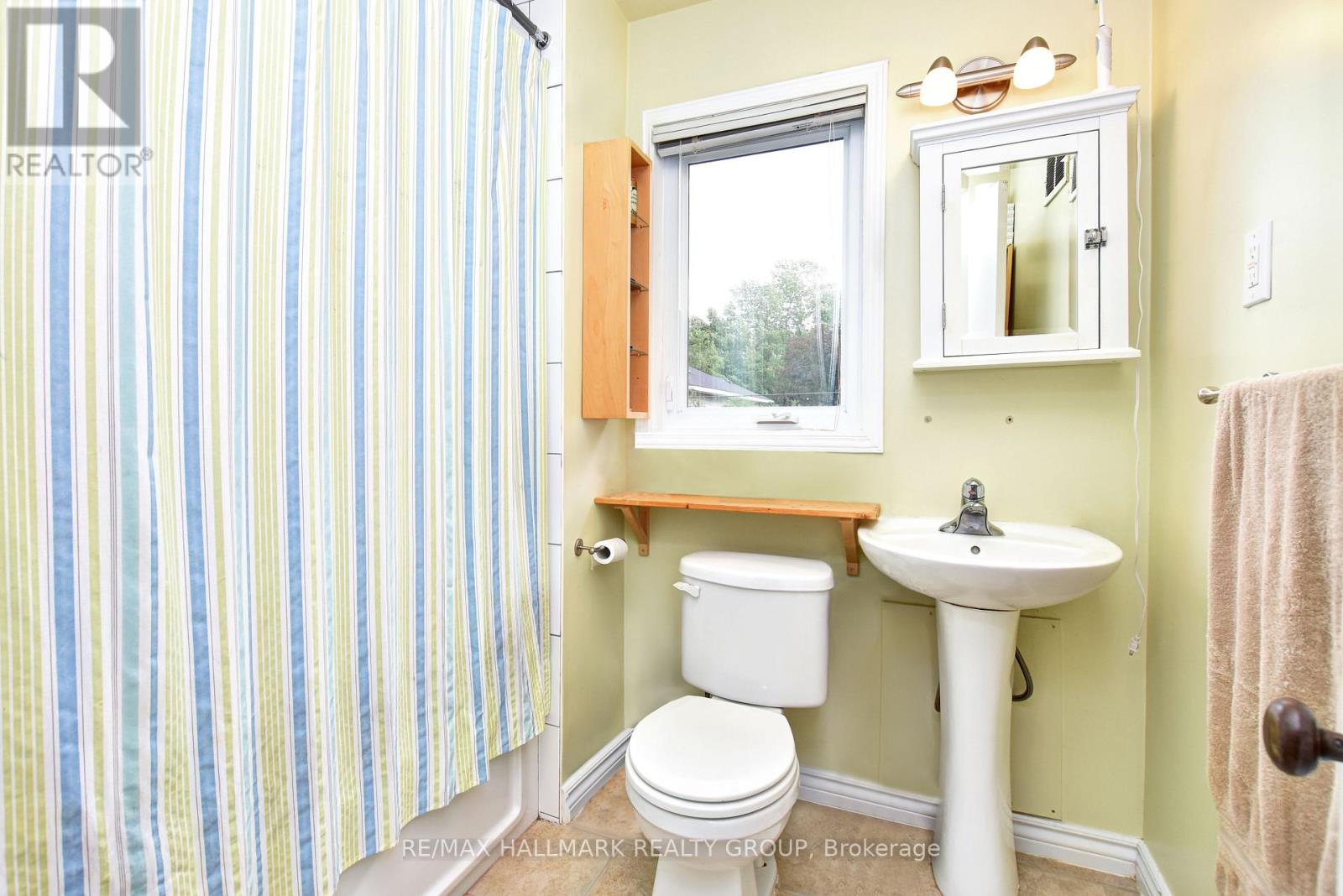 32 Arundel Avenue, Ottawa, Ontario  K1K 0B6 - Photo 20 - X13202428