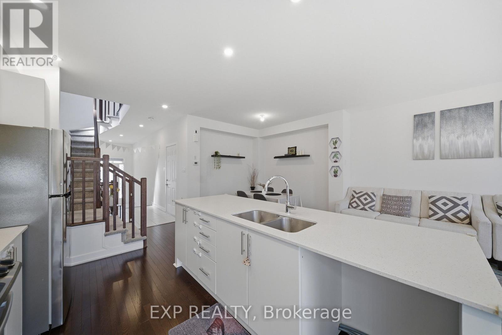 57 Robusta Lane, Ottawa, Ontario  K2J 6Y7 - Photo 10 - X13204640