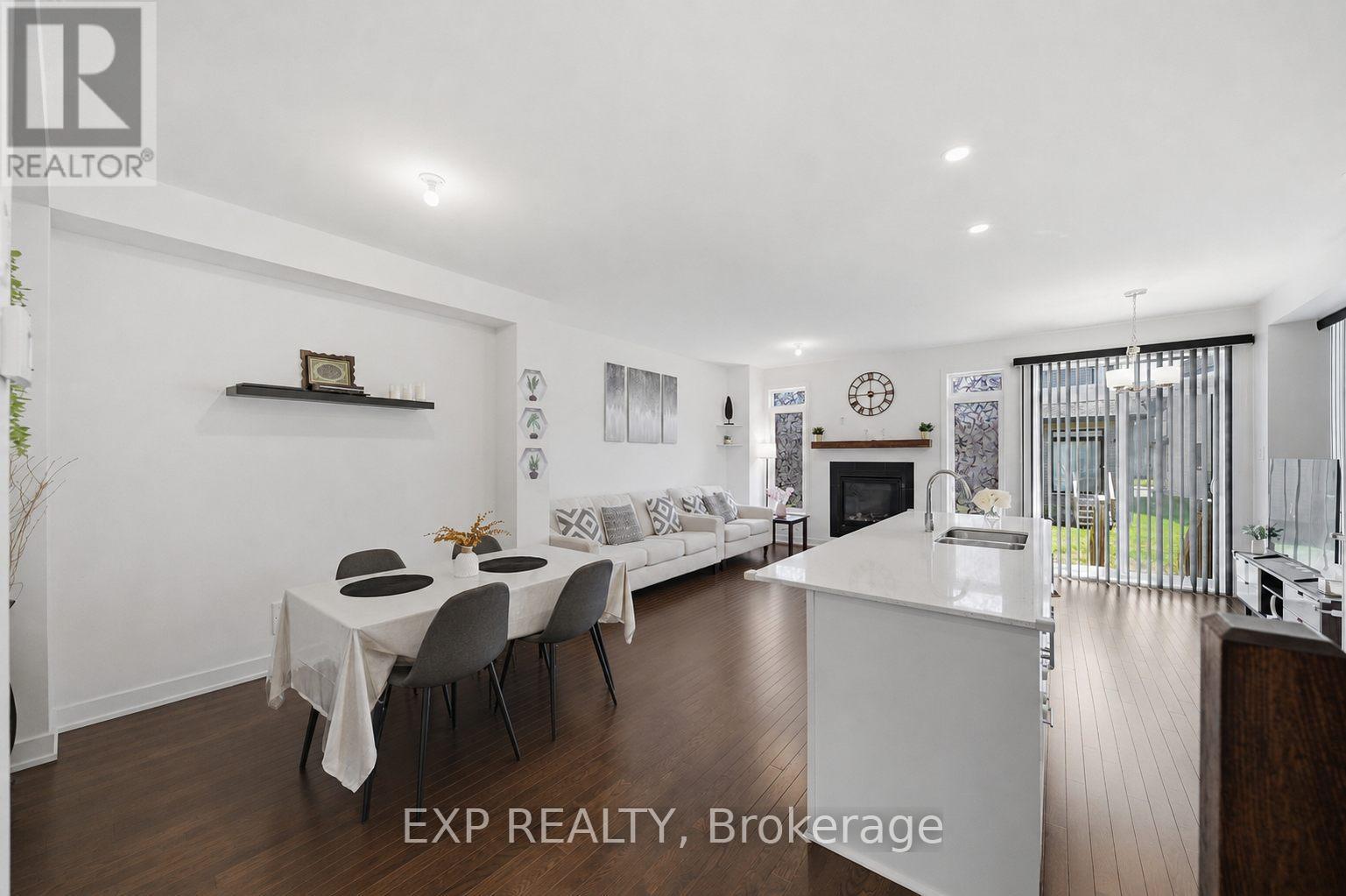 57 Robusta Lane, Ottawa, Ontario  K2J 6Y7 - Photo 4 - X13204640