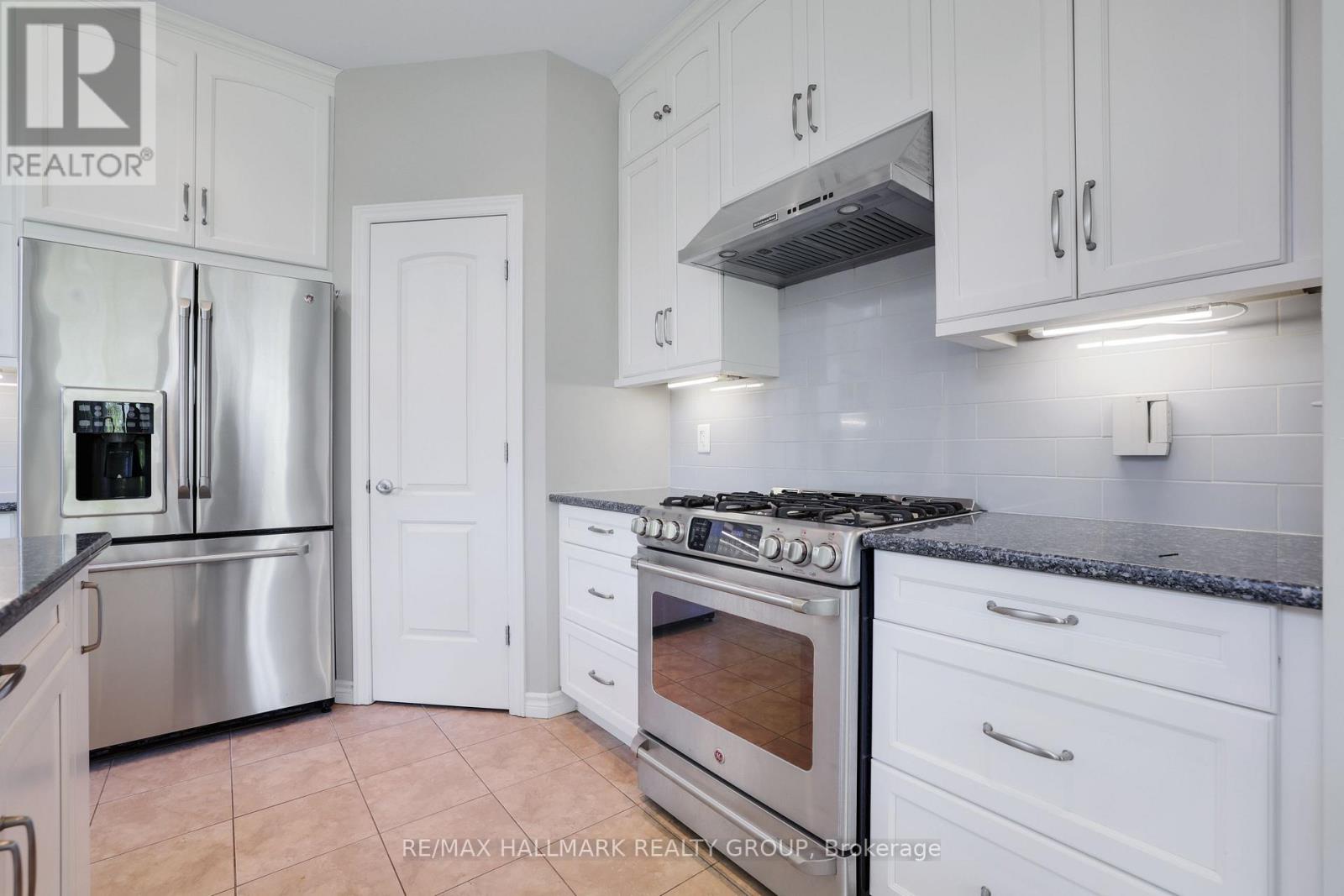 90 Stonewater Bay, Carleton Place, Ontario  K7C 0B1 - Photo 14 - X13205854