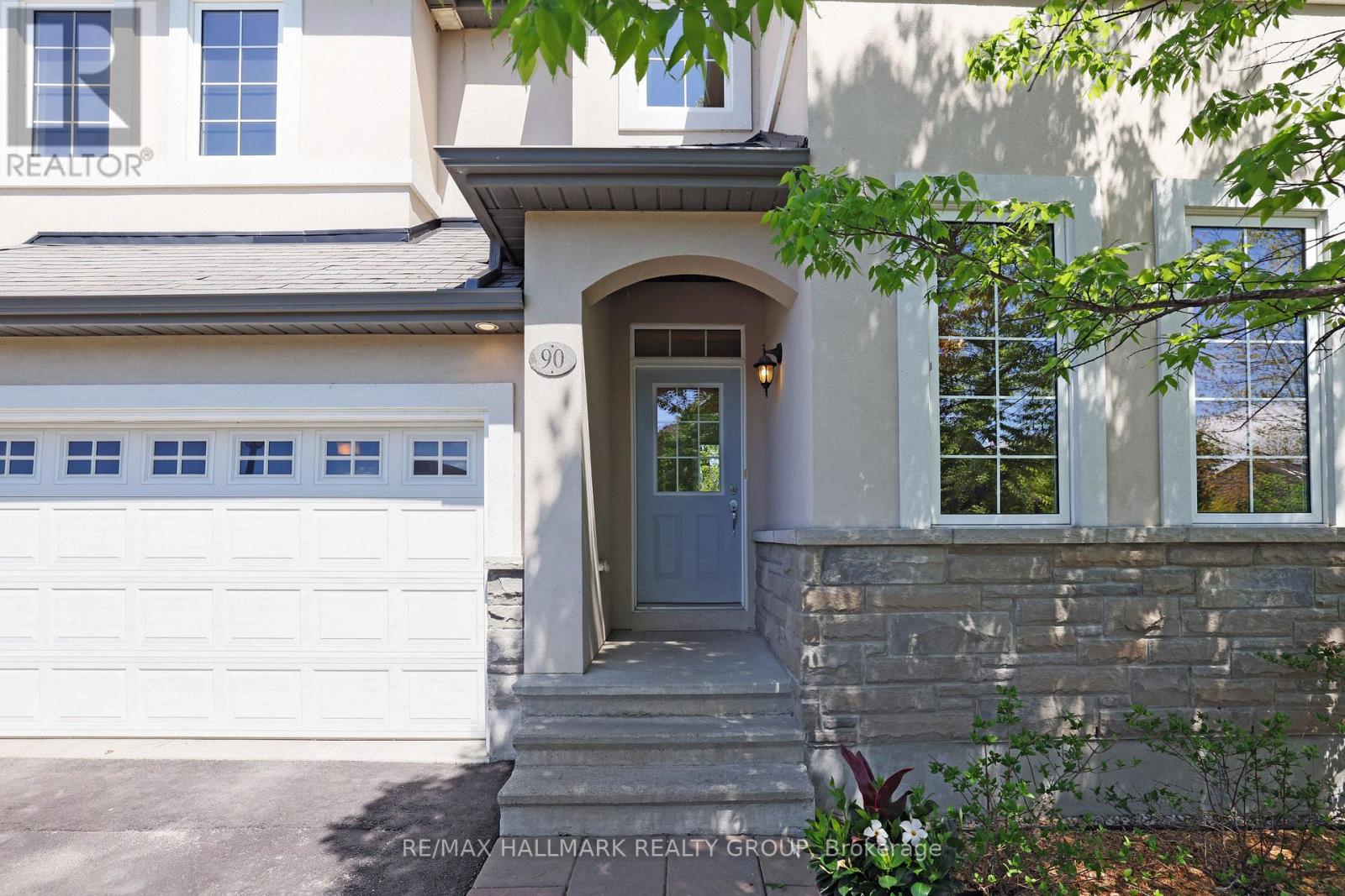 90 Stonewater Bay, Carleton Place, Ontario  K7C 0B1 - Photo 2 - X13205854