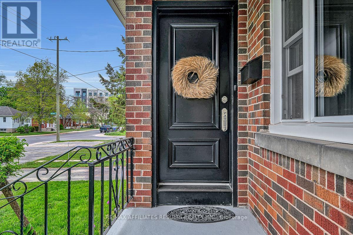 265 Park Street, Kingston, Ontario  K7L 1K7 - Photo 3 - X13205908