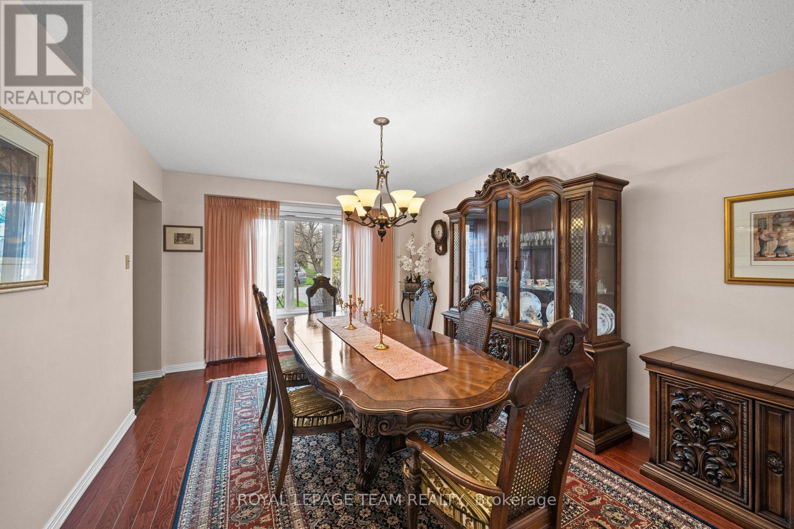 28 Parmalea Crescent, Ottawa, Ontario  K2E 7J2 - Photo 8 - X13205934