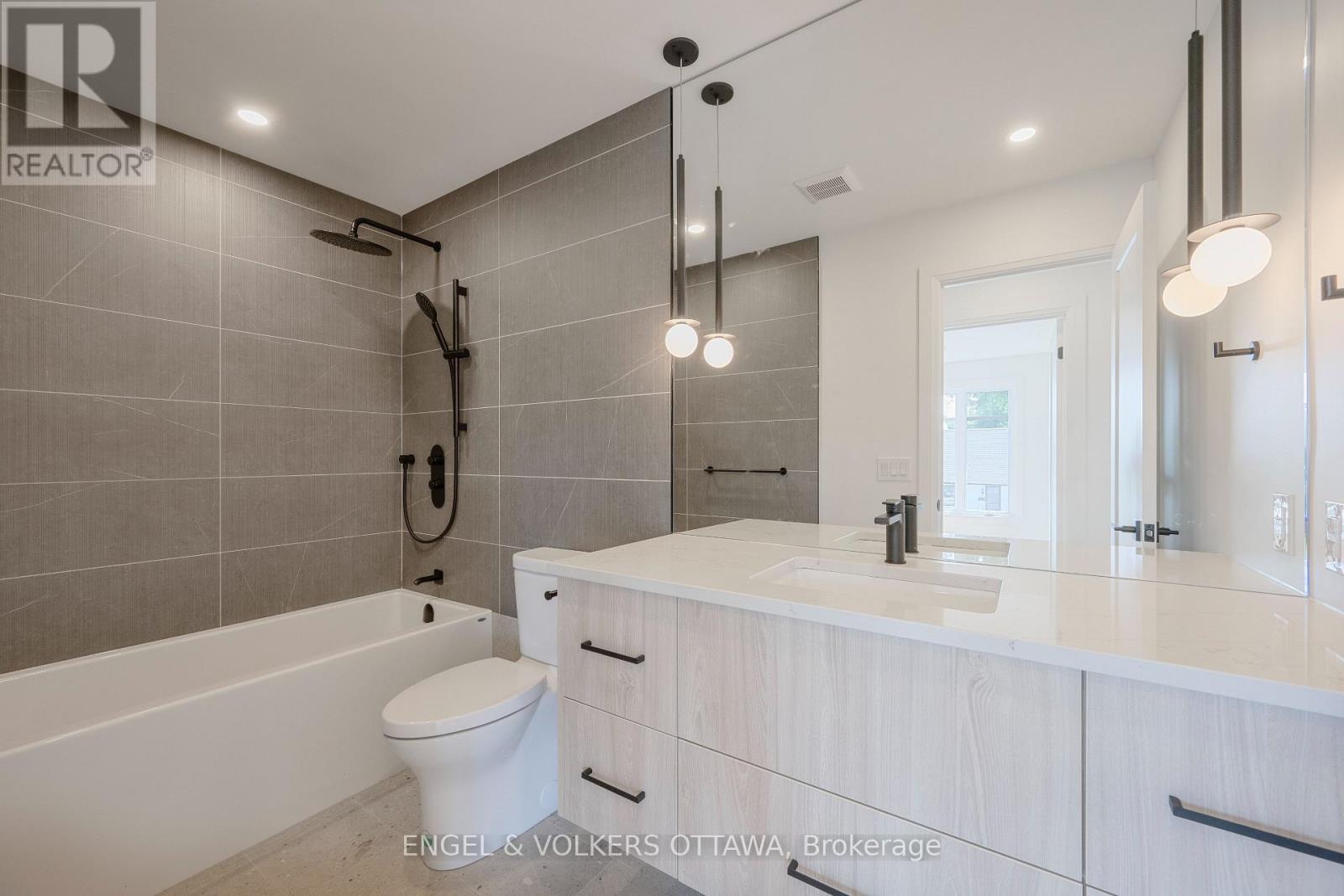 75a Granton Avenue, Ottawa, Ontario  K2G 1W9 - Photo 27 - X13206046