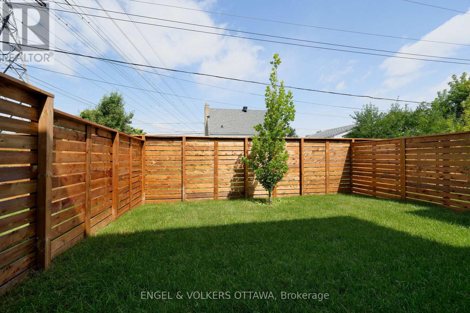 75a Granton Avenue, Ottawa, Ontario  K2G 1W9 - Photo 45 - X13206046