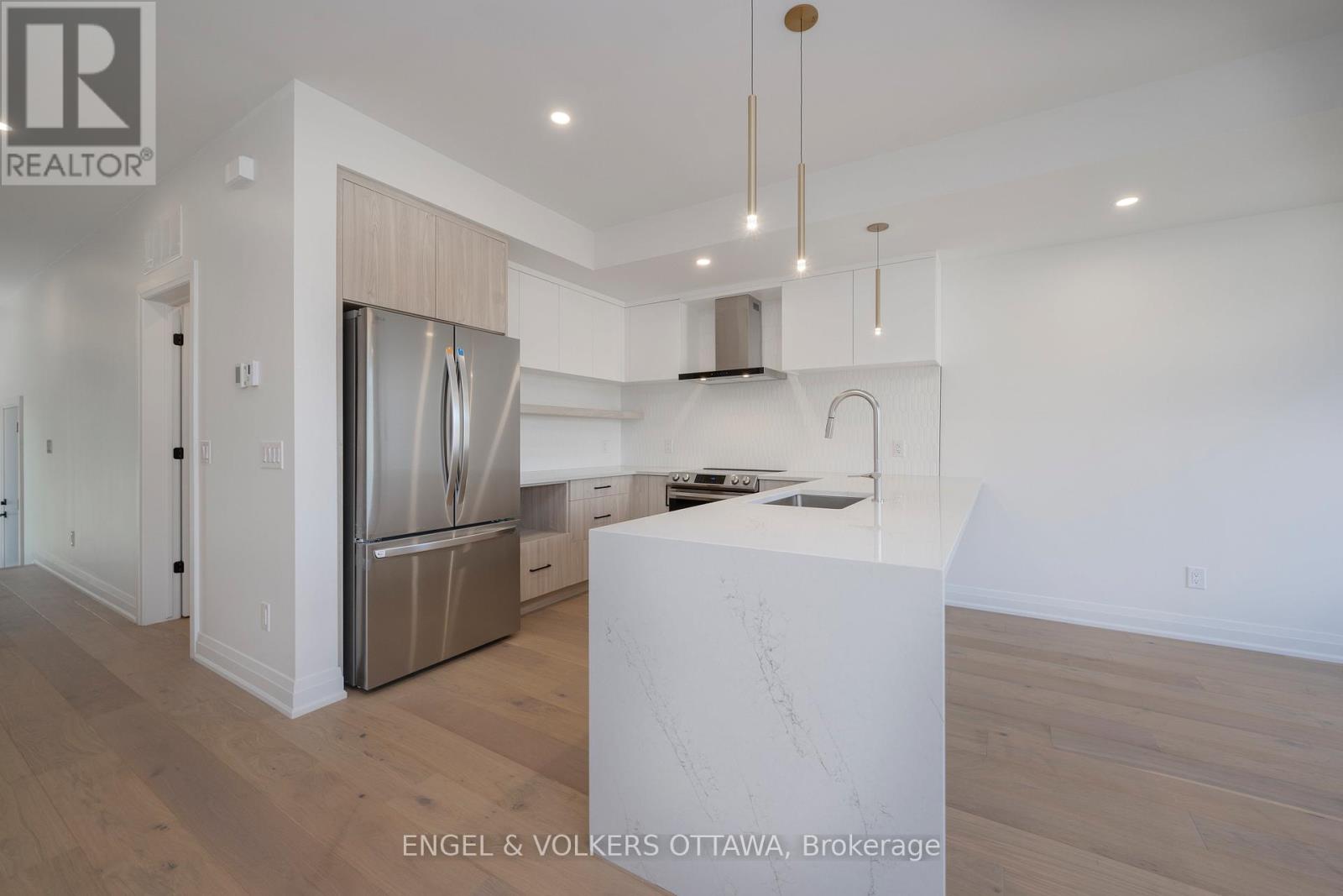 75a Granton Avenue, Ottawa, Ontario  K2G 1W9 - Photo 9 - X13206046