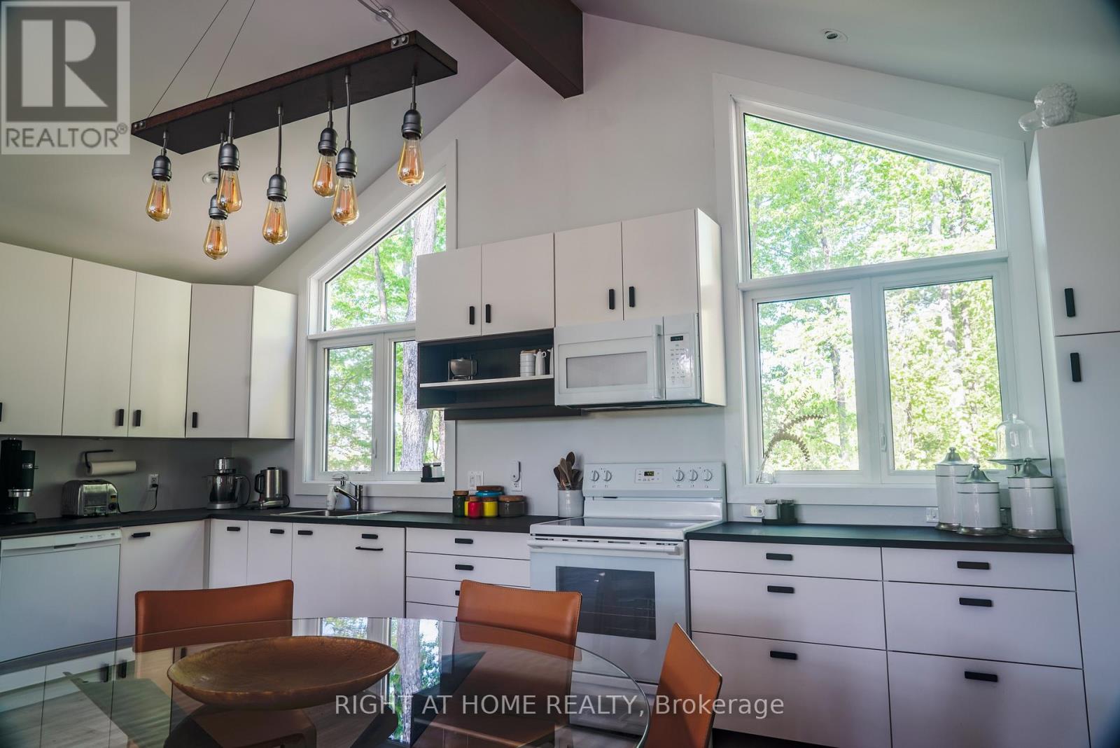 31 Morning Flight Court, Greater Madawaska, Ontario  K0J 1H0 - Photo 11 - X13206208