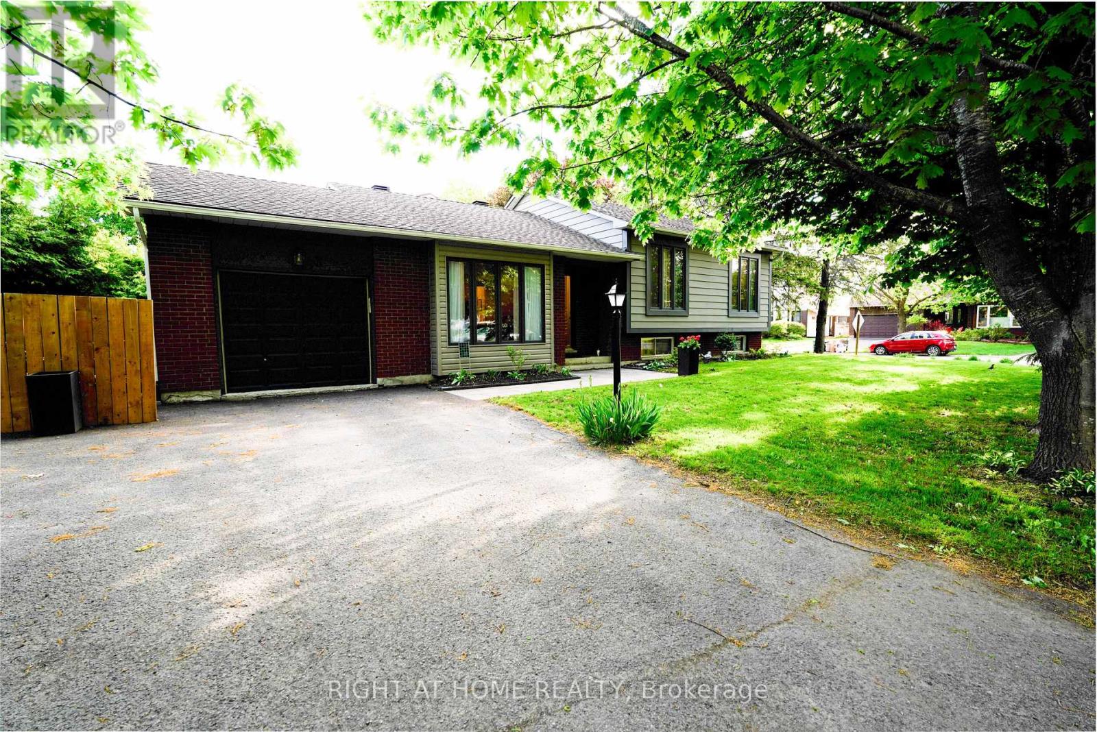 3 Pommel Crescent, Ottawa, Ontario  K2M 1A3 - Photo 3 - X13206440