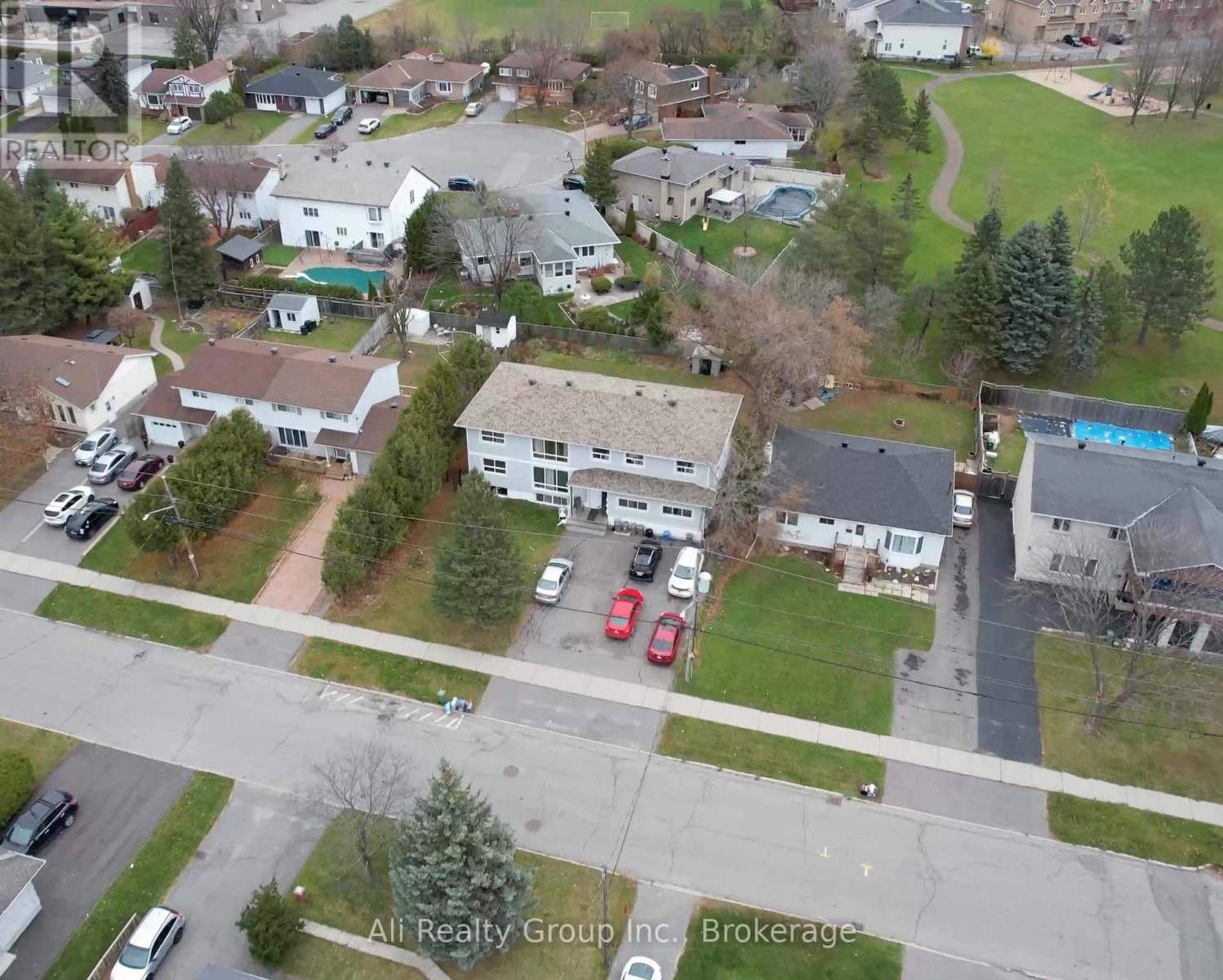 1549 Maxime Street, Ottawa, Ontario  K1B 3K9 - Photo 3 - X13206444