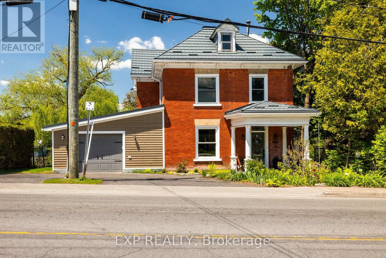 85 SOUTH STREET, Lanark Highlands, Ontario