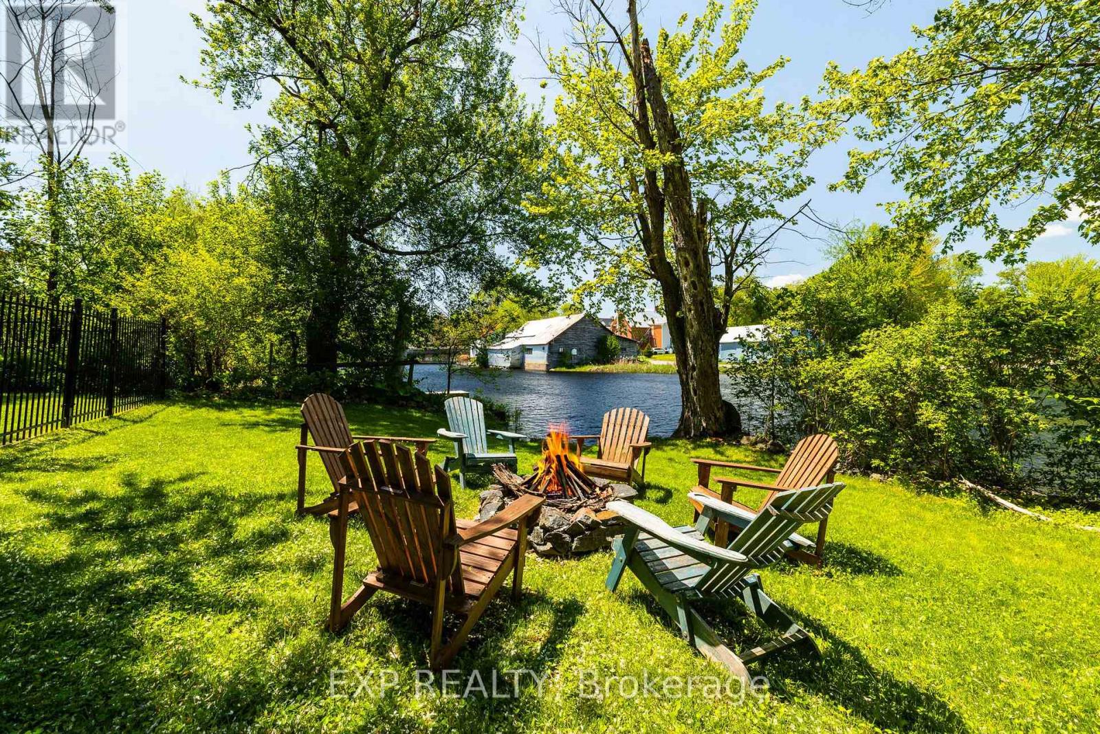 85 South Street, Lanark Highlands, Ontario  K0G 1K0 - Photo 3 - X13206832